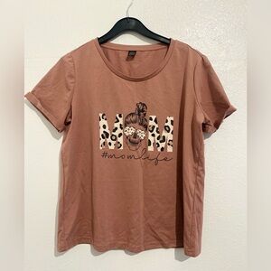 SHEIN Brown Mom Life Graphic Tee
